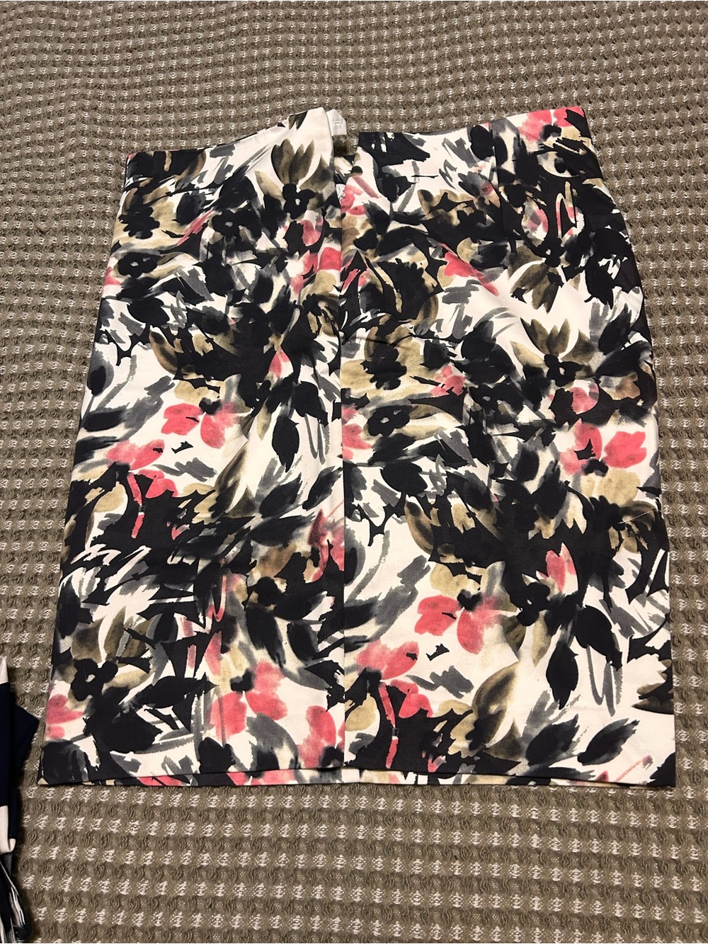 RW&CO Floral Pencil Skirt — Size 12, Watercolor Print